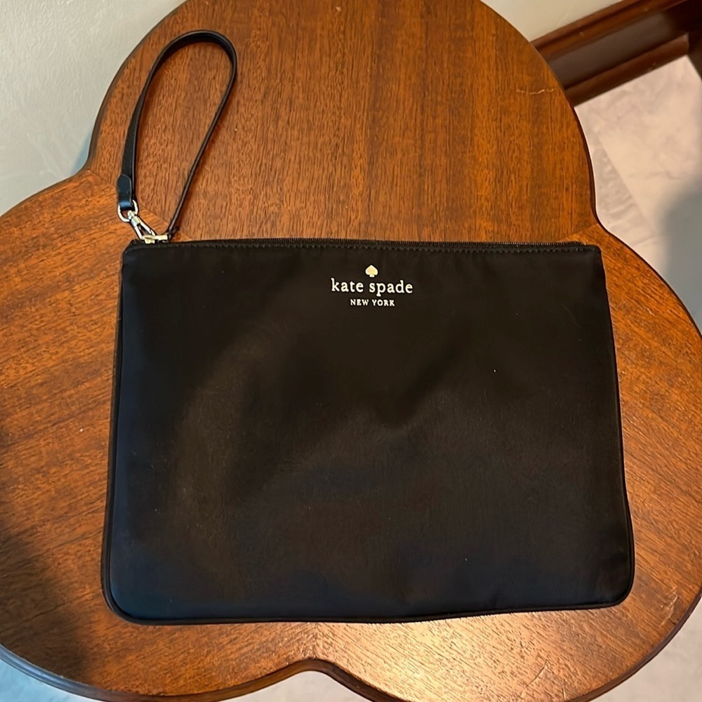 Kate Spade   Wristlet  tablet pouch Nylon  black  make up/ Cosmetic bag 
NWOT - Picture 3 of 15
